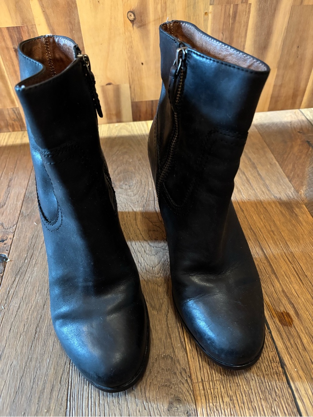 Frye Parker Zip Ankle Booties Black Leather
